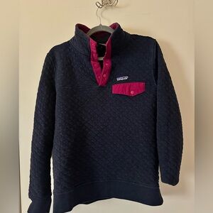 Lightly used Patagonia Womens Organic Cotton Size Small Navy Blue